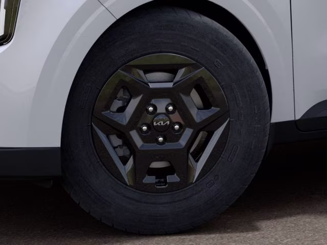 2026 Snow White Pearl Kia Carnival LXS FWD Van