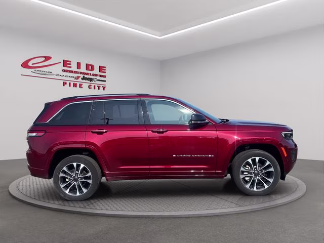 2023 Velvet Red Pearlcoat Jeep Grand Cherokee Overland 4X4 SUV