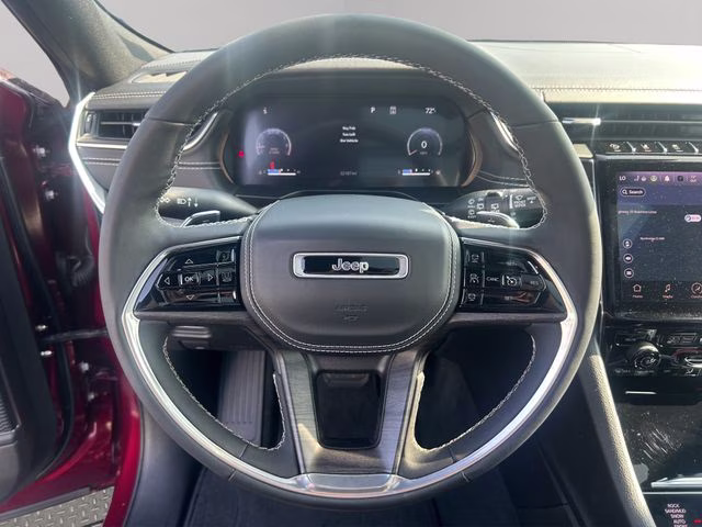 2023 Velvet Red Pearlcoat Jeep Grand Cherokee Overland 4X4 SUV