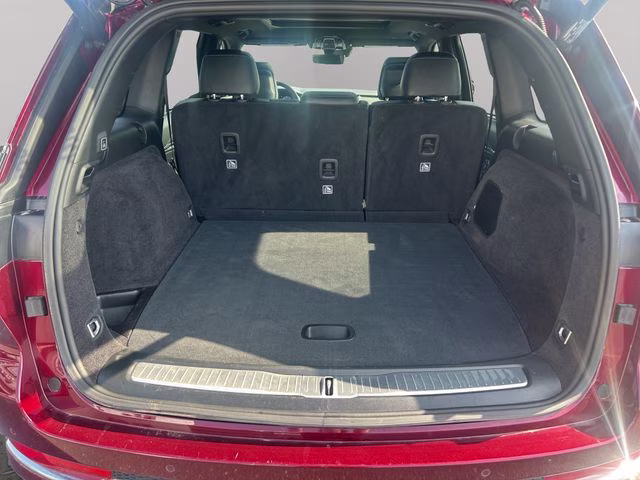 2023 Velvet Red Pearlcoat Jeep Grand Cherokee Overland 4X4 SUV