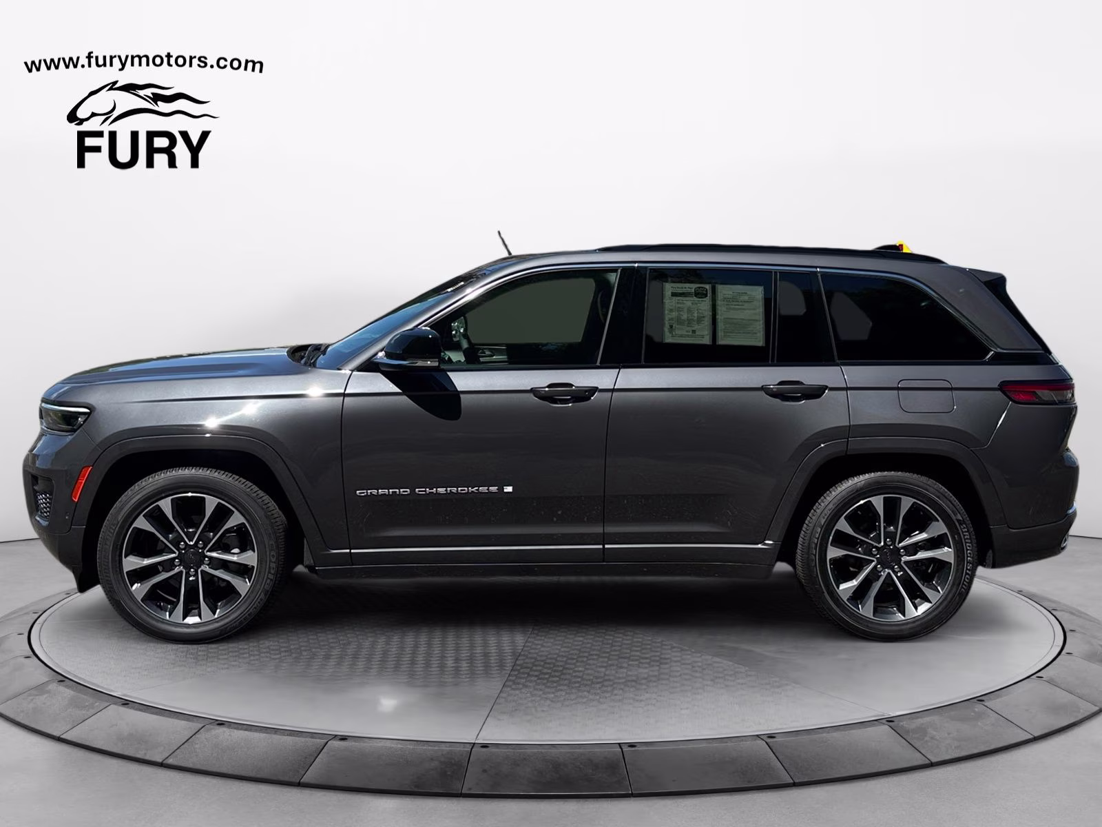 2025 Baltic Gray Metallic Clearcoat Jeep Grand Cherokee Overland 4X4 SUV