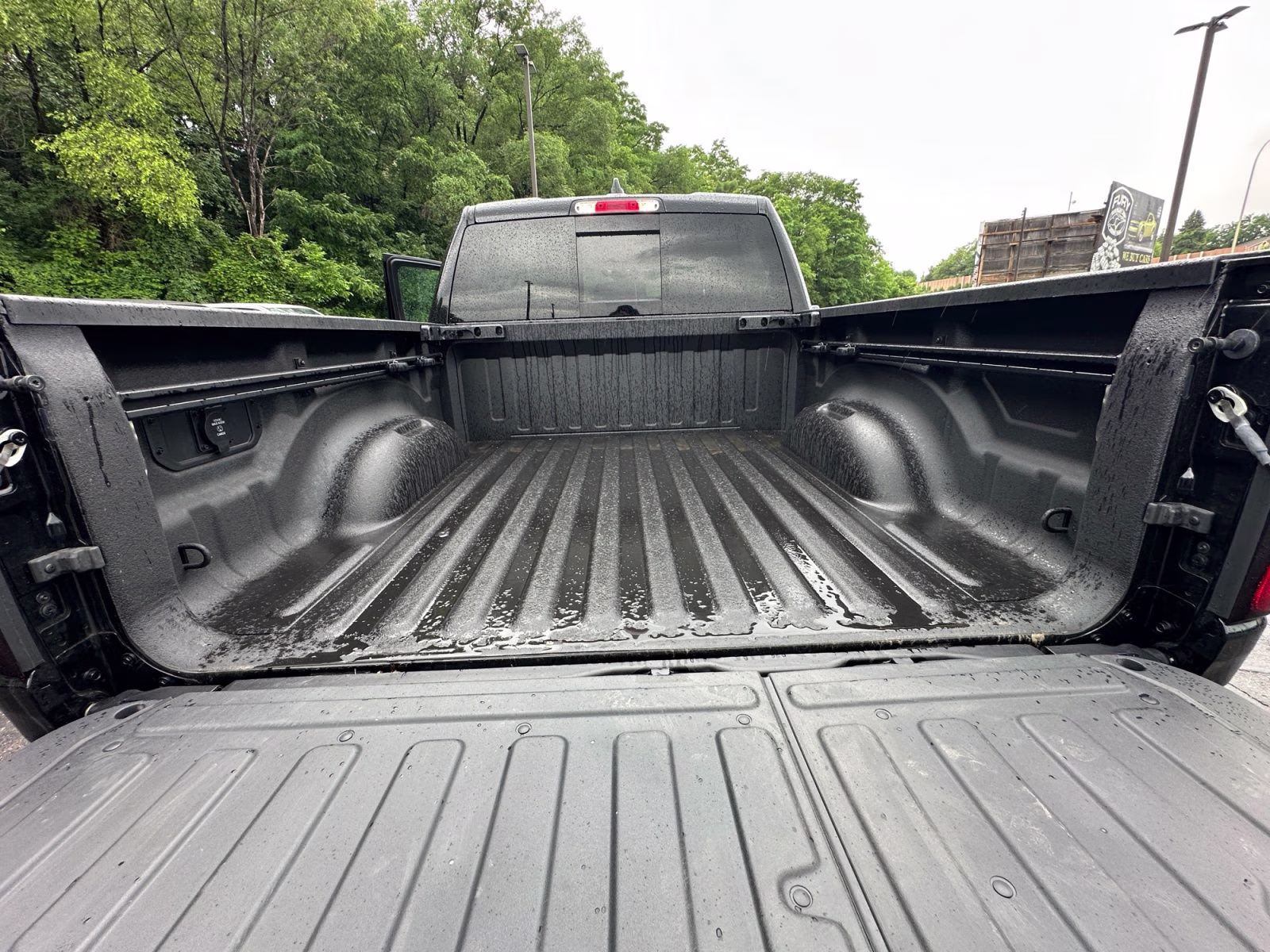 2026 Diamond Black Crystal Pearlcoat Ram 1500 Laramie 4X4 Truck