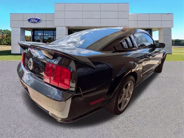 2007 Black Ford Mustang RWD Coupe