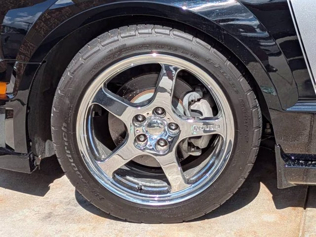 2007 Black Ford Mustang RWD Coupe