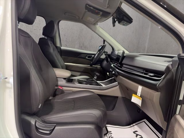 2026 Snow White Pearl Kia Carnival LXS FWD Van