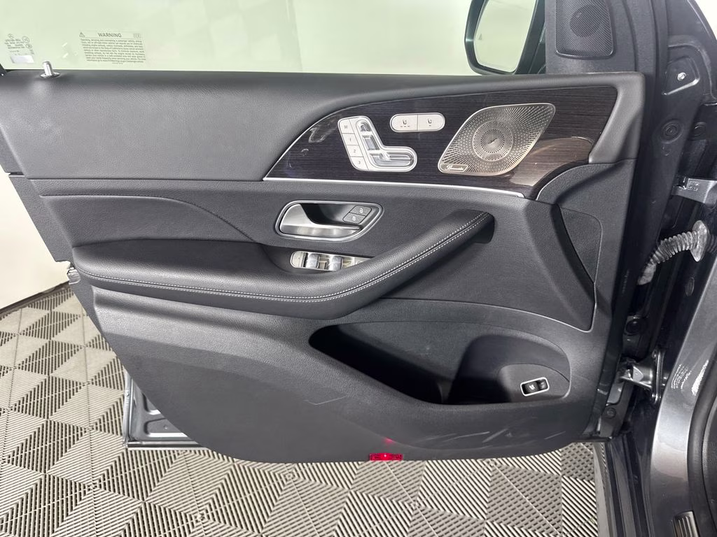 2023 Selenite Gray Metallic Mercedes-Benz GLE GLE 350 AWD SUV