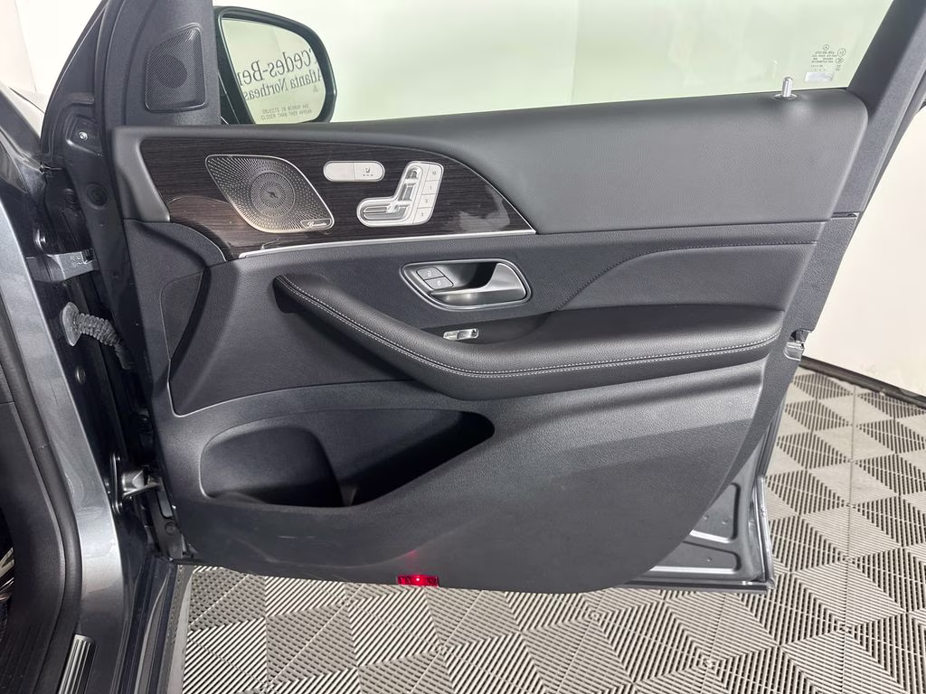2023 Selenite Gray Metallic Mercedes-Benz GLE GLE 350 AWD SUV