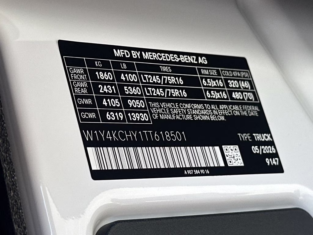 2026 Arctic Mercedes-Benz Sprinter 2500 Cargo 170 WB RWD Van