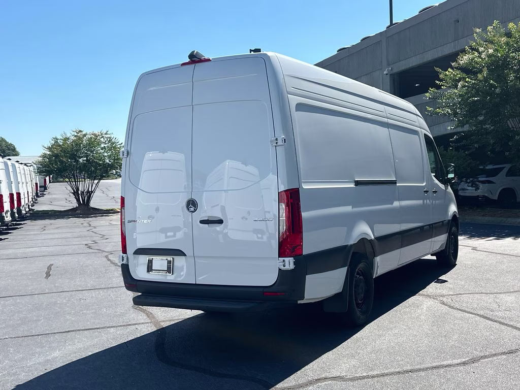 2026 Arctic Mercedes-Benz Sprinter 2500 Cargo 170 WB RWD Van