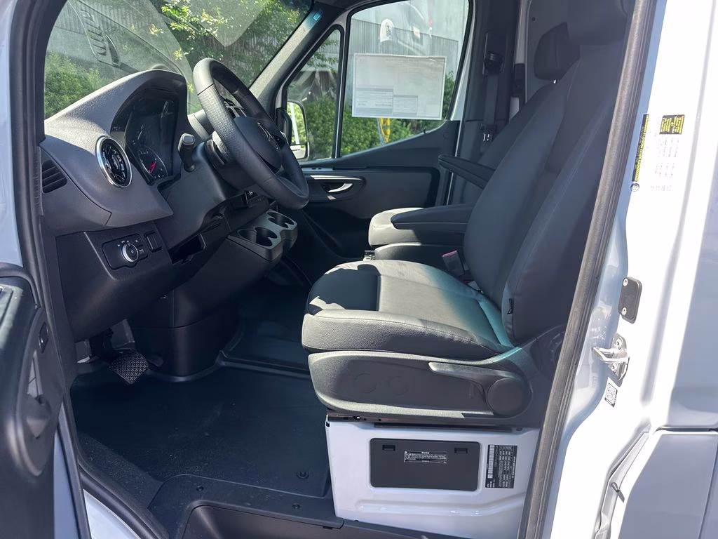 2026 Arctic Mercedes-Benz Sprinter 2500 Cargo 170 WB RWD Van