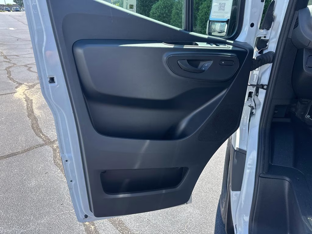 2025 Arctic Mercedes-Benz Sprinter 2500 Cargo 170 WB RWD Van