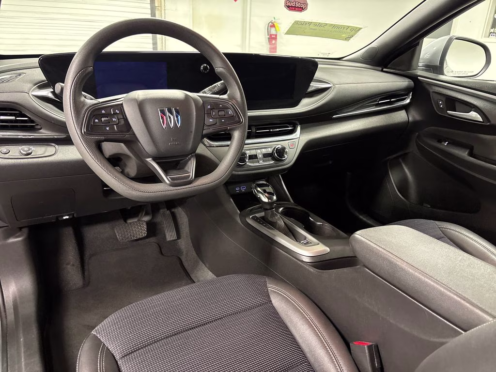 2025 Moonstone Gray Metallic Buick Envista Preferred FWD SUV