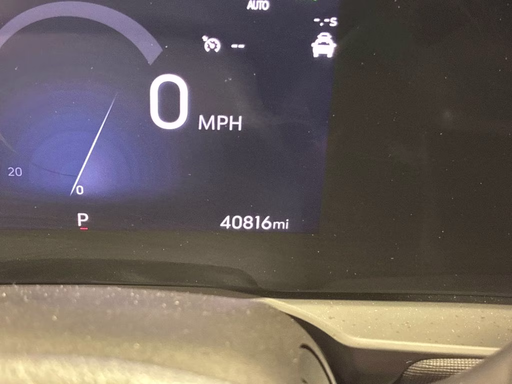 2025 Moonstone Gray Metallic Buick Envista Preferred FWD SUV