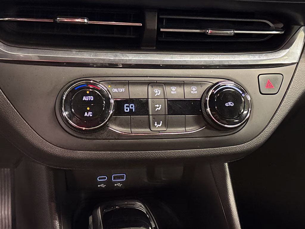 2025 Moonstone Gray Metallic Buick Envista Preferred FWD SUV