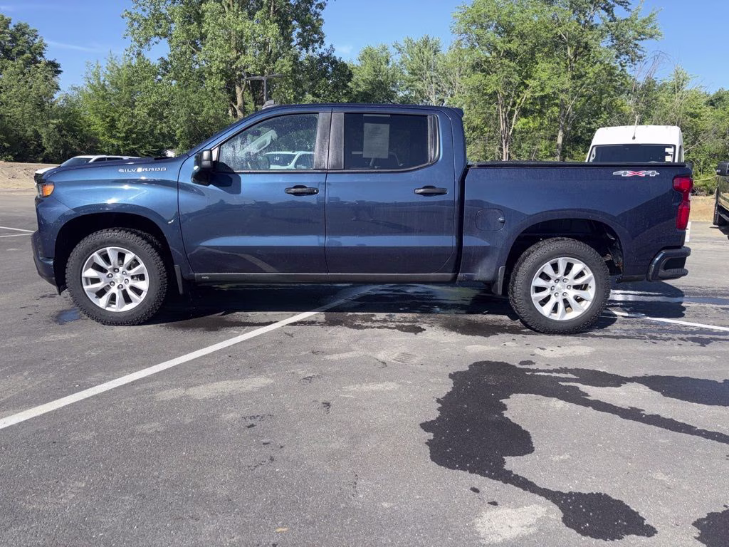 2021 Northsky Blue Metallic Chevrolet Silverado 1500 Custom 4X4 Truck