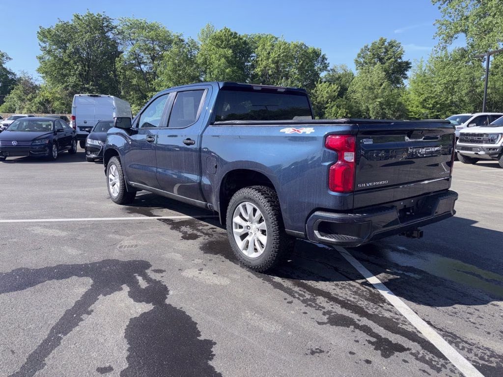 2021 Northsky Blue Metallic Chevrolet Silverado 1500 Custom 4X4 Truck