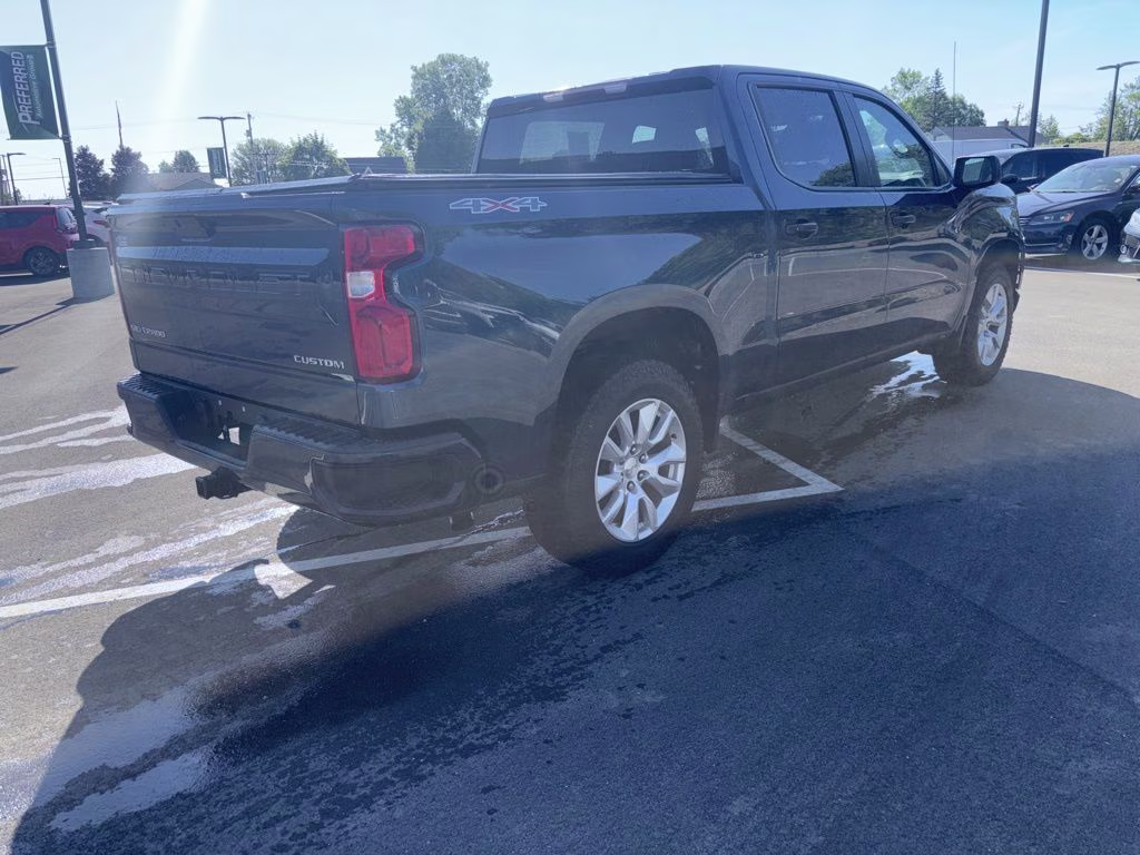 2021 Northsky Blue Metallic Chevrolet Silverado 1500 Custom 4X4 Truck