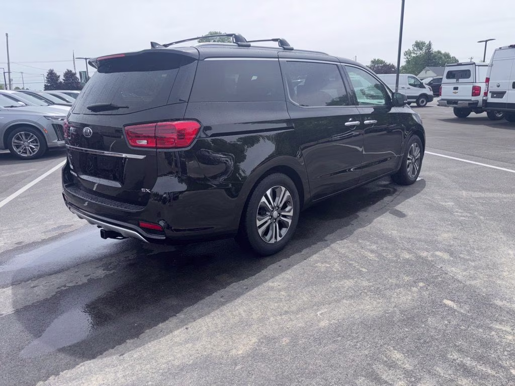 2021 Aurora Black Kia Sedona SX FWD Van