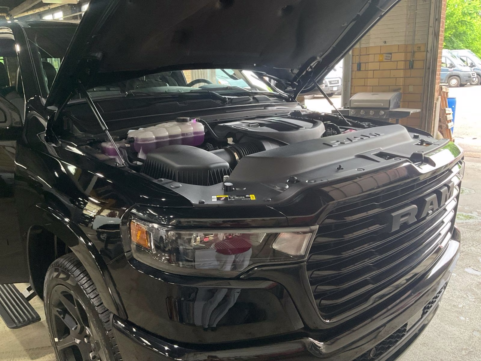 2026 Diamond Black Crystal Pearlcoat Ram 1500 Laramie 4X4 Truck