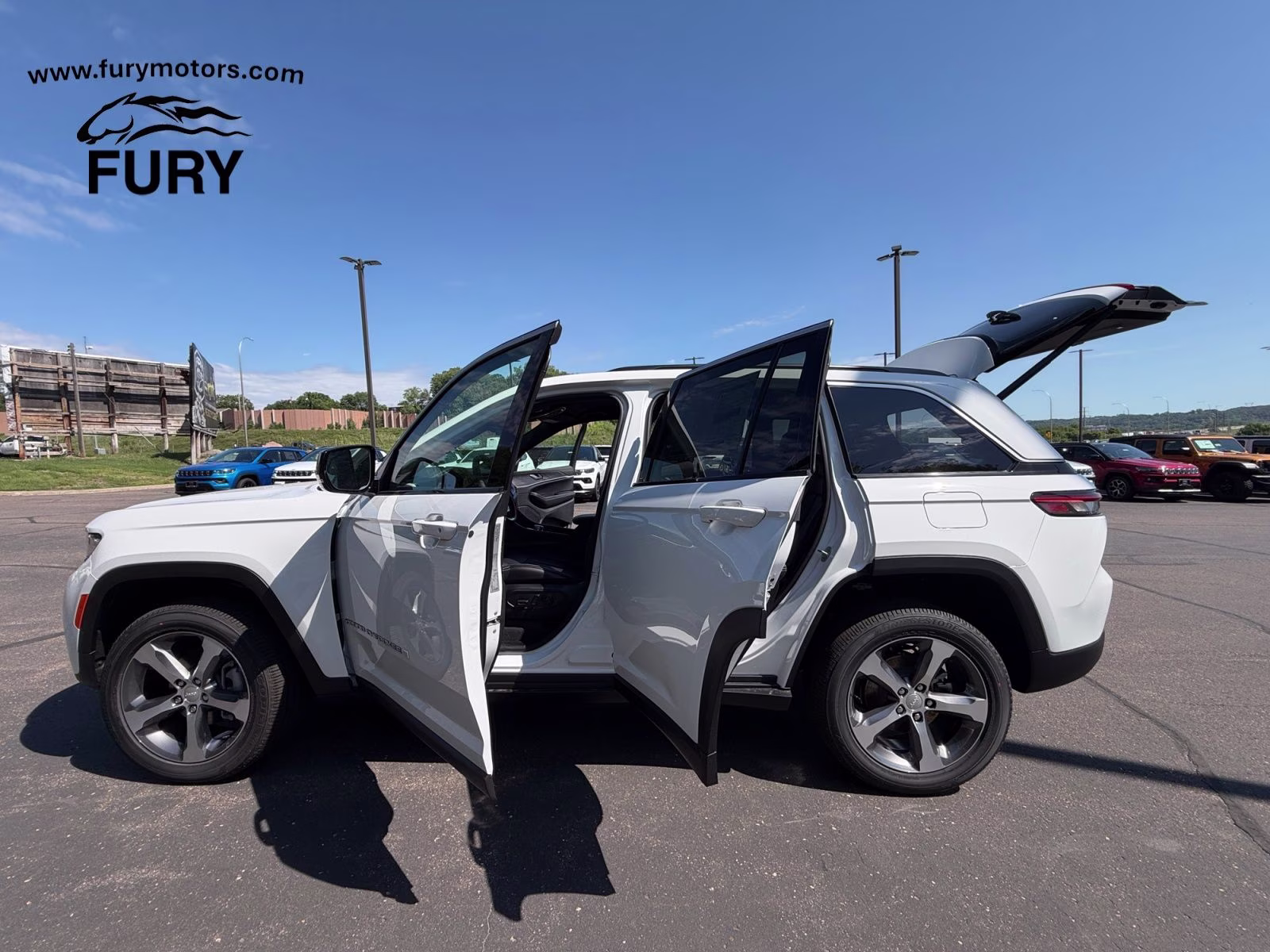 2026 Bright White Clearcoat Jeep Grand Cherokee Limited 4X4 SUV
