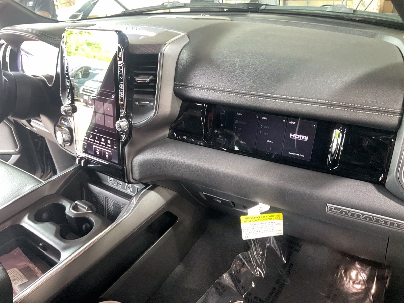 2026 Diamond Black Crystal Pearlcoat Ram 1500 Laramie 4X4 Truck