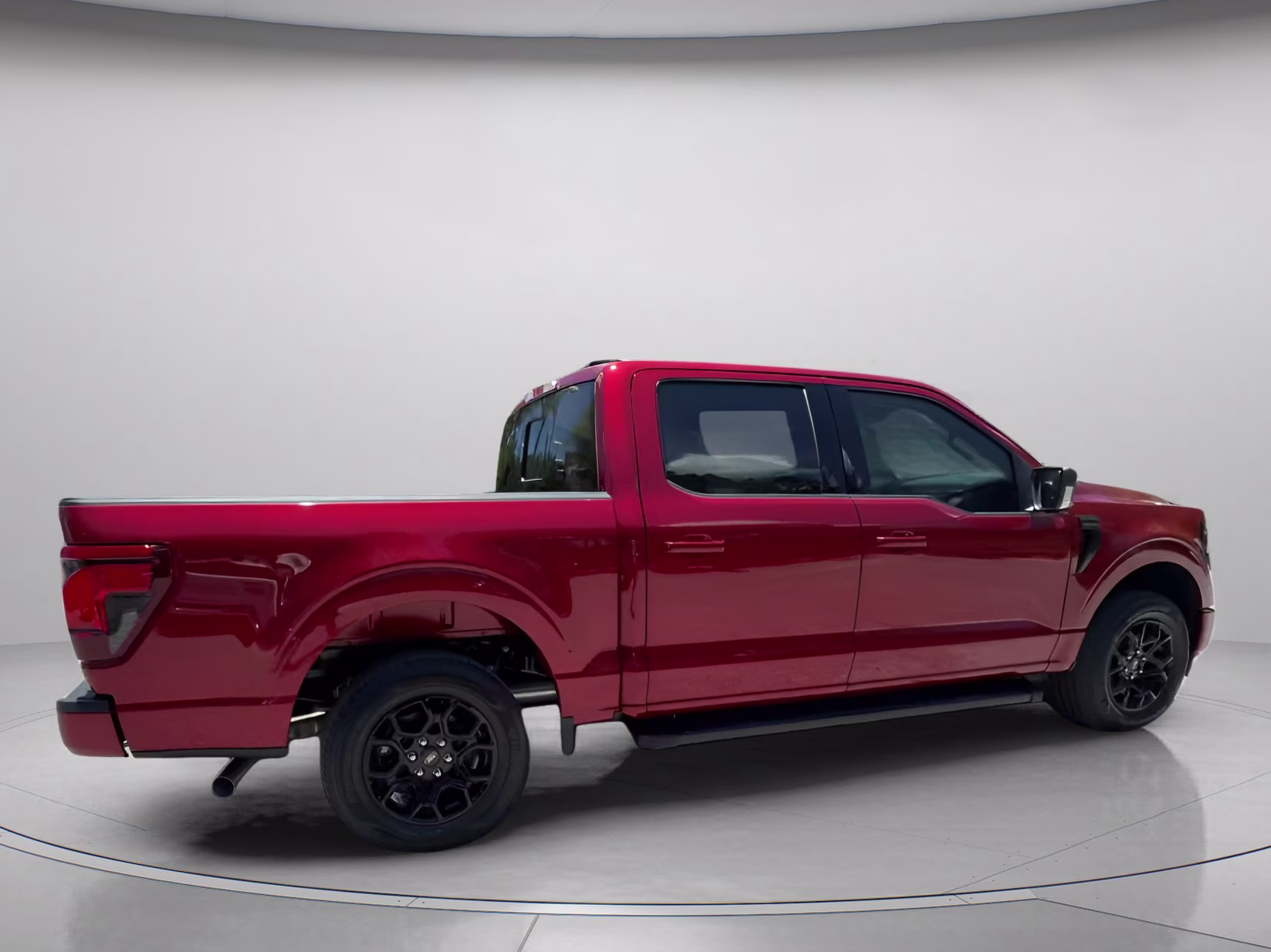 2026 Ruby Red Metallic Tinted Clearcoat Ford F-150 XLT Crew Cab Pickup RWD Truck