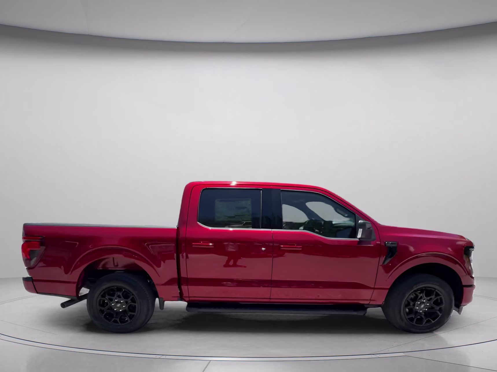 2026 Ruby Red Metallic Tinted Clearcoat Ford F-150 XLT Crew Cab Pickup RWD Truck