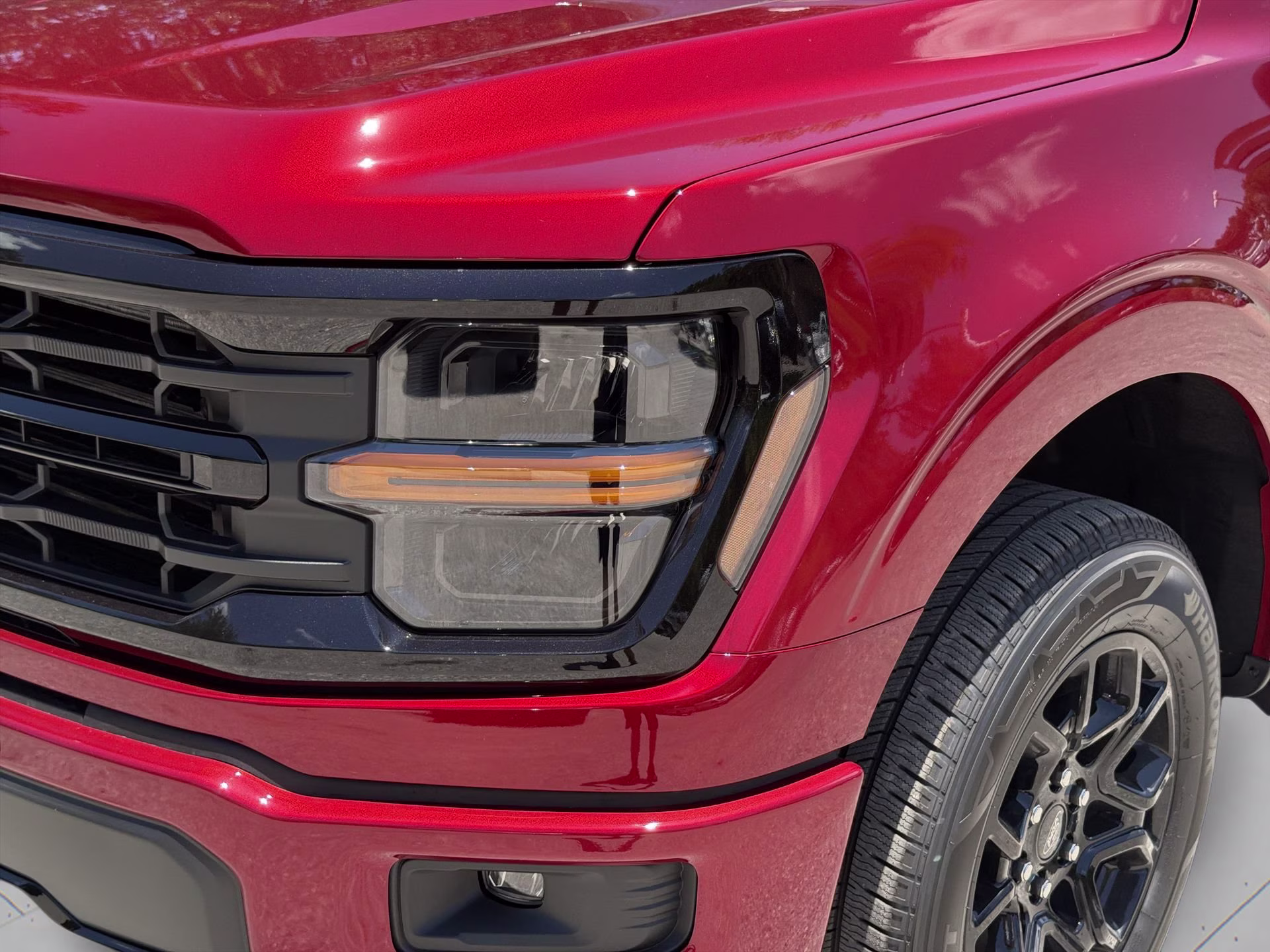 2026 Ruby Red Metallic Tinted Clearcoat Ford F-150 XLT Crew Cab Pickup RWD Truck