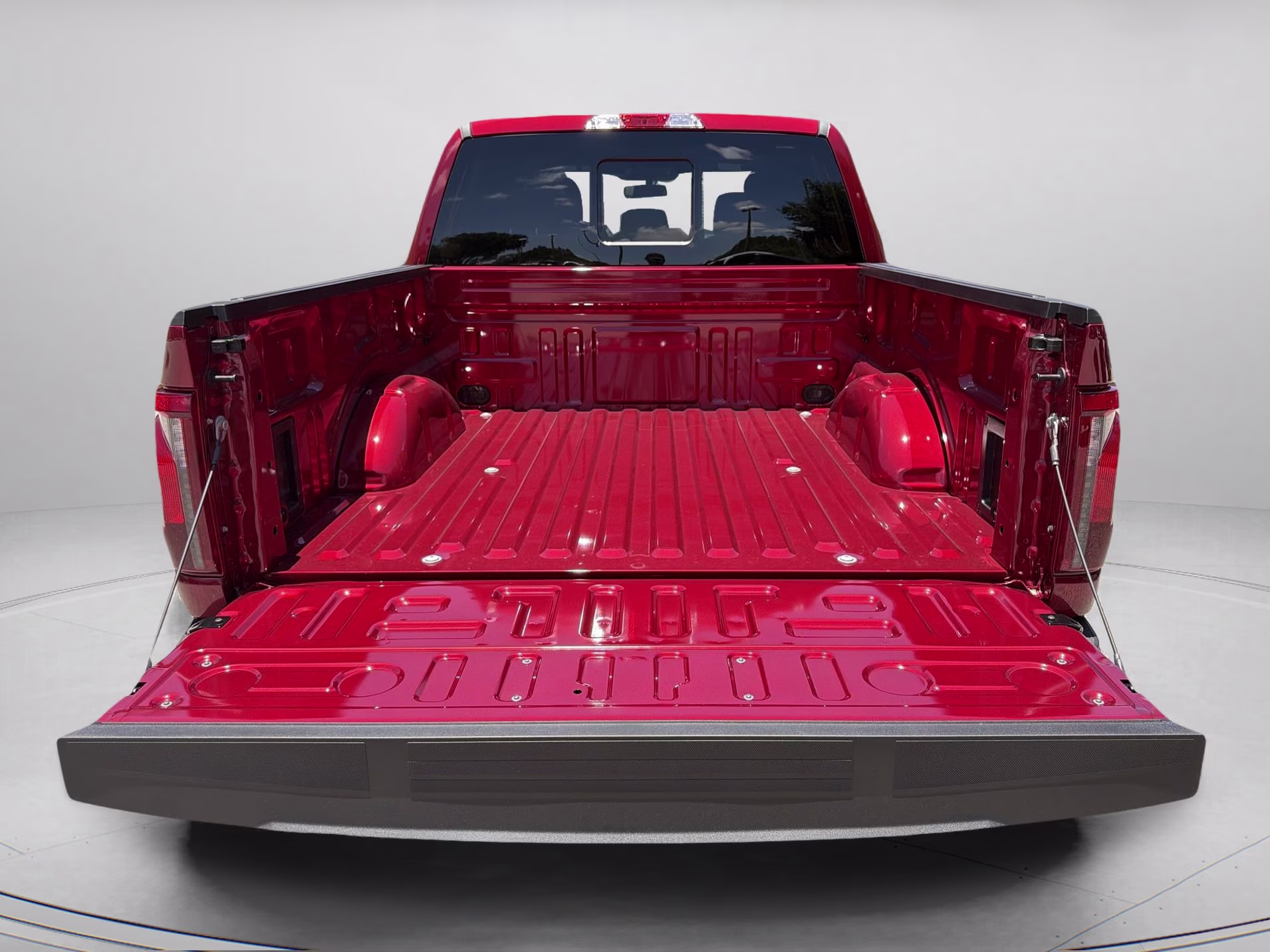 2026 Ruby Red Metallic Tinted Clearcoat Ford F-150 XLT Crew Cab Pickup RWD Truck