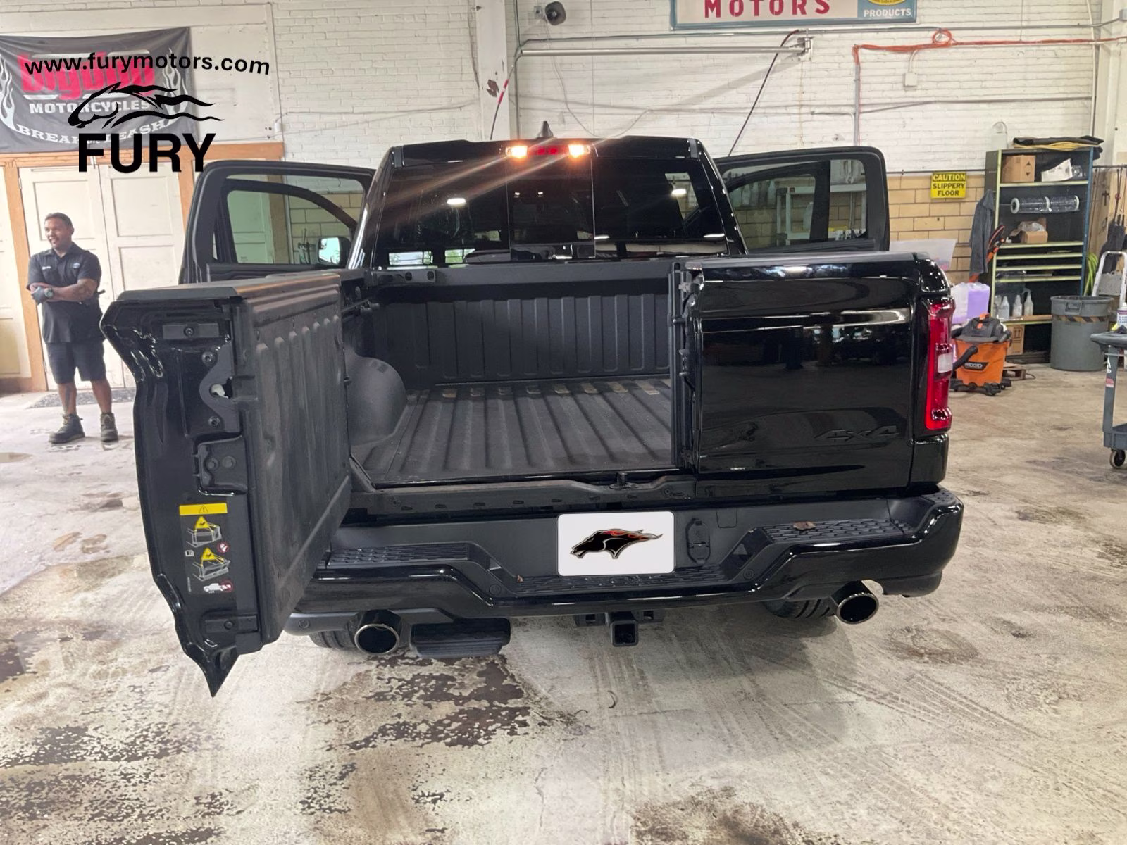 2026 Diamond Black Crystal Pearlcoat Ram 1500 Laramie 4X4 Truck