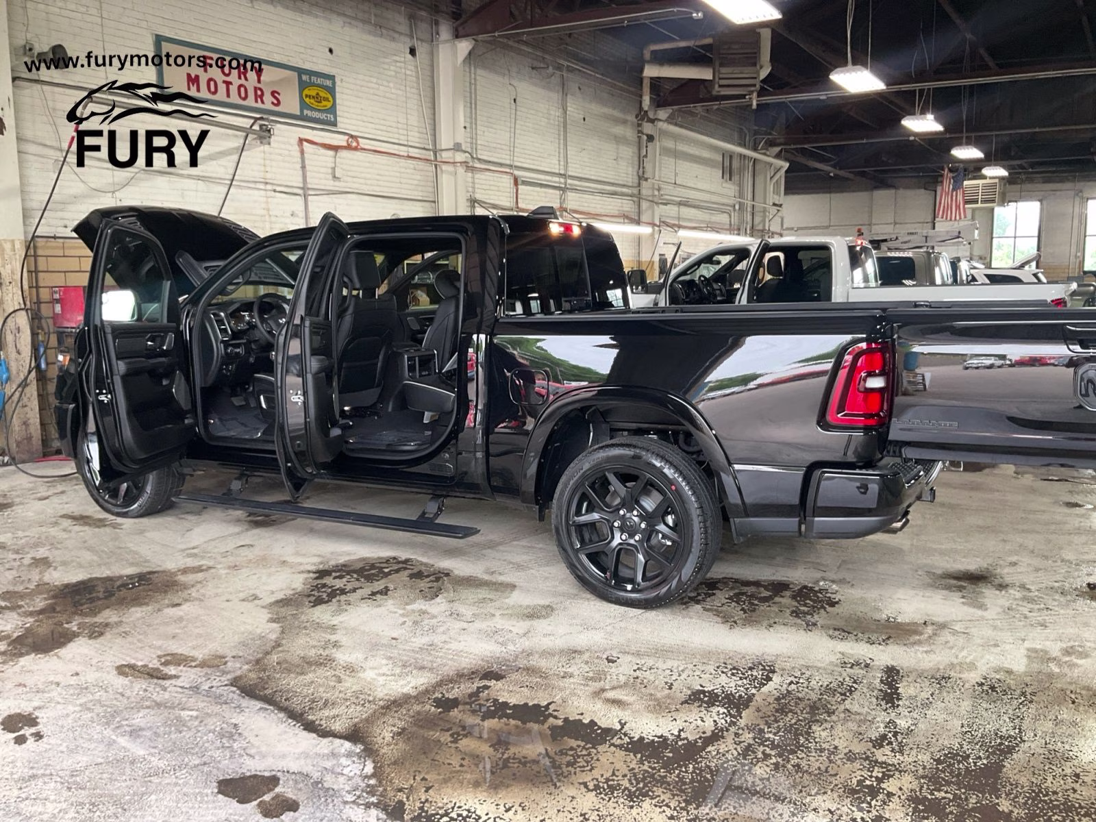 2026 Diamond Black Crystal Pearlcoat Ram 1500 Laramie 4X4 Truck