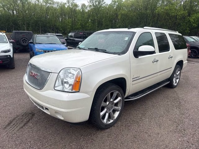 2014 White Diamond Tricoat GMC Yukon XL Denali AWD SUV