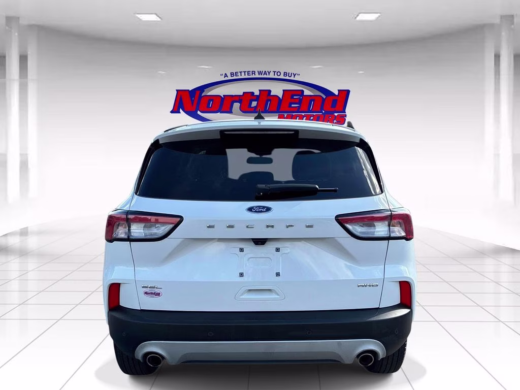 2022 Oxford White Ford Escape SEL AWD SUV