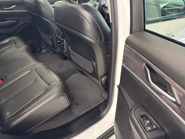 2023 Bright White Clearcoat Jeep Grand Cherokee Limited 4X4 SUV