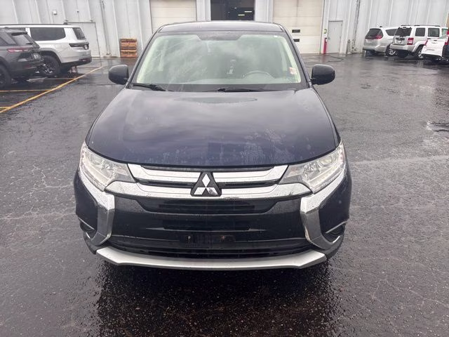 2017 Cosmic Blue Metallic Mitsubishi Outlander ES 4X4 SUV