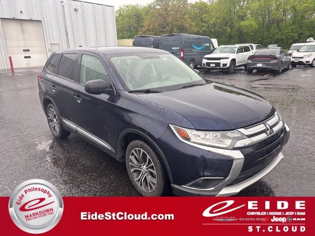 2017 Cosmic Blue Metallic Mitsubishi Outlander ES 4X4 SUV