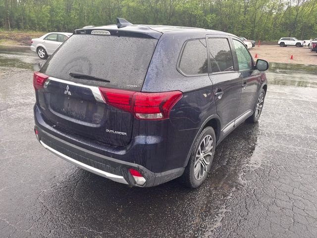 2017 Cosmic Blue Metallic Mitsubishi Outlander ES 4X4 SUV