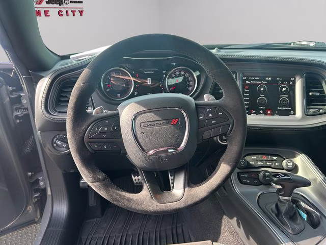 2023 Destroyer Gray Clearcoat Dodge Challenger R/T Scat Pack RWD Coupe