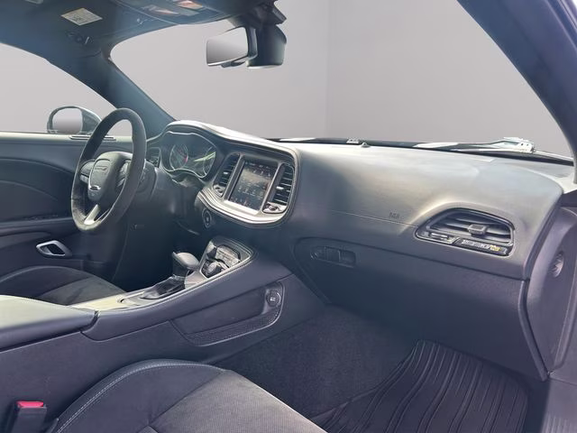 2023 Destroyer Gray Clearcoat Dodge Challenger R/T Scat Pack RWD Coupe