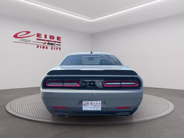 2023 Destroyer Gray Clearcoat Dodge Challenger R/T Scat Pack RWD Coupe