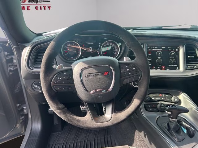 2023 Destroyer Gray Clearcoat Dodge Challenger R/T Scat Pack RWD Coupe