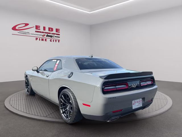 2023 Destroyer Gray Clearcoat Dodge Challenger R/T Scat Pack RWD Coupe
