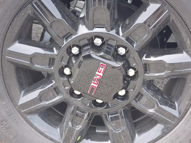 2026 Summit White GMC Sierra 2500HD AT4 4X4 Truck