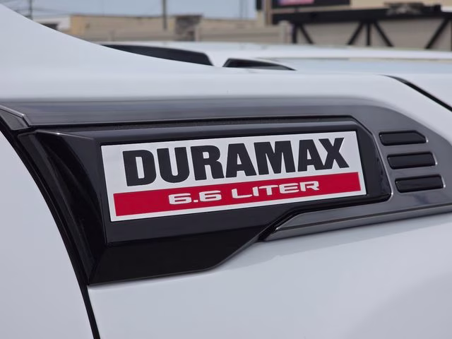 2026 Summit White GMC Sierra 2500HD AT4 4X4 Truck
