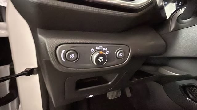 2023 Summit White Chevrolet Trailblazer LT AWD SUV
