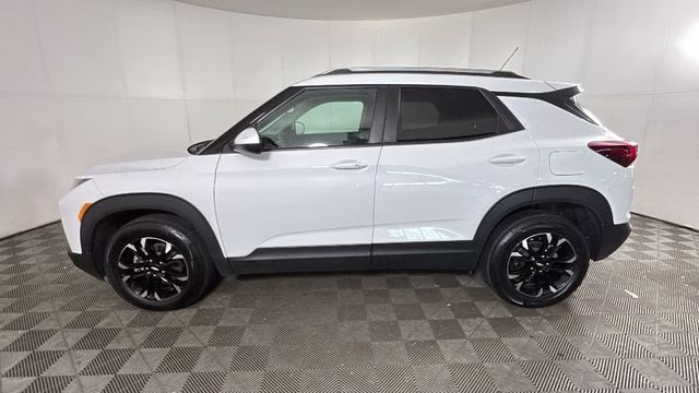 2023 Summit White Chevrolet Trailblazer LT AWD SUV