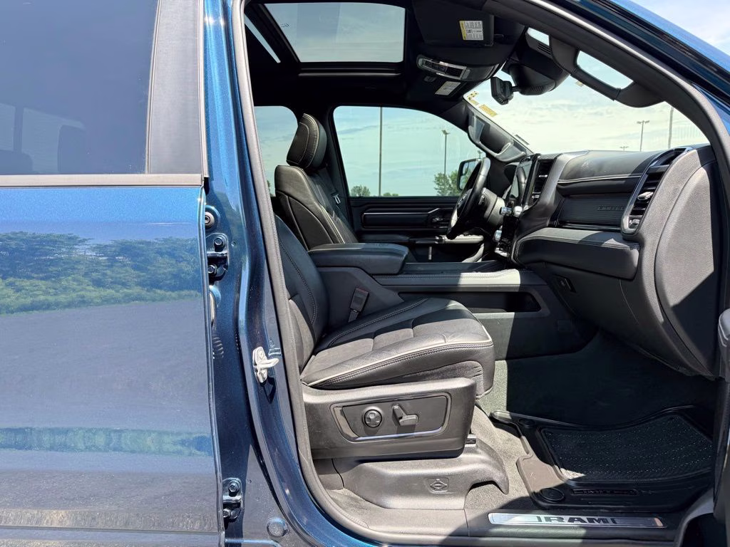 2023 Patriot Blue Pearlcoat Ram 1500 Limited 4X4 Truck