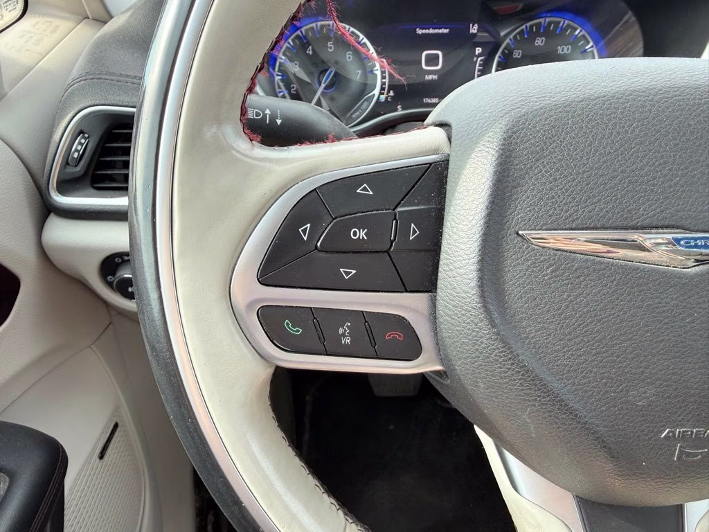 2017 Velvet Red Pearlcoat Chrysler Pacifica Limited FWD Van