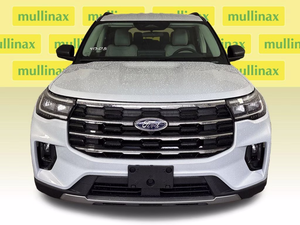2026 Space White Metallic Ford Explorer Active RWD SUV