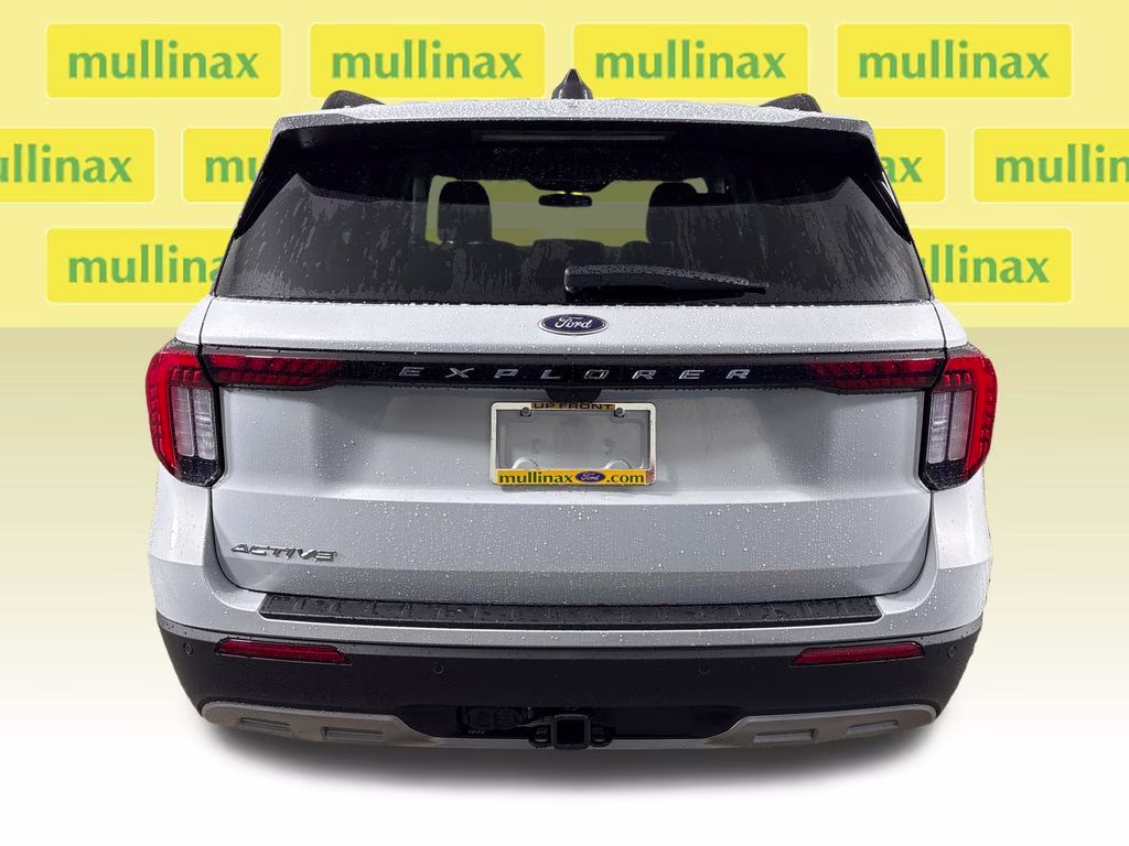 2026 Space White Metallic Ford Explorer Active RWD SUV